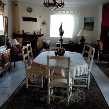 Les Hortensias Oda ve Kahvaltı *